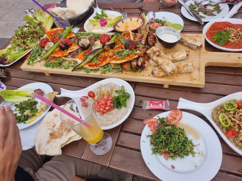 Grill-Board – Yaqut Al Sharq